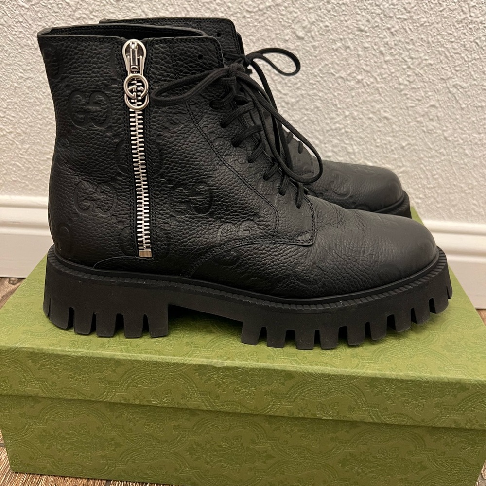 Men’s Authentic Gucci Combat Boots Size 9